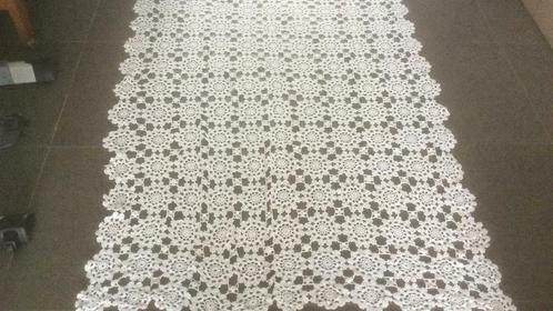 Vintage plaid haakwerk 140x200, Antiek en Kunst, Antiek | Woonaccessoires, Ophalen of Verzenden