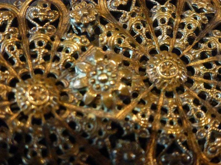 Antiek Bord / Broche 1850, Antiek en Kunst, Antiek | Kleding en Textiel, Verzenden