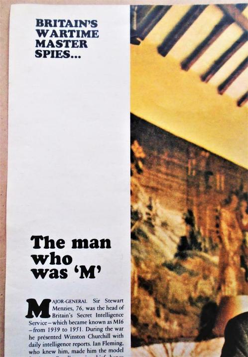 The man who was 'M' ... and a Top Spy-catcher - [1965], Verzamelen, Militaria | Tweede Wereldoorlog, Overige soorten, Boek of Tijdschrift