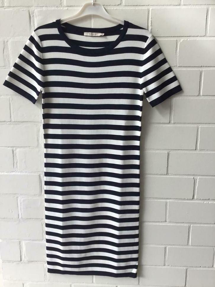 Robe NIKKIE, Vêtements | Femmes, Robes, Neuf, Taille 38/40 (M), Blanc, Enlèvement ou Envoi