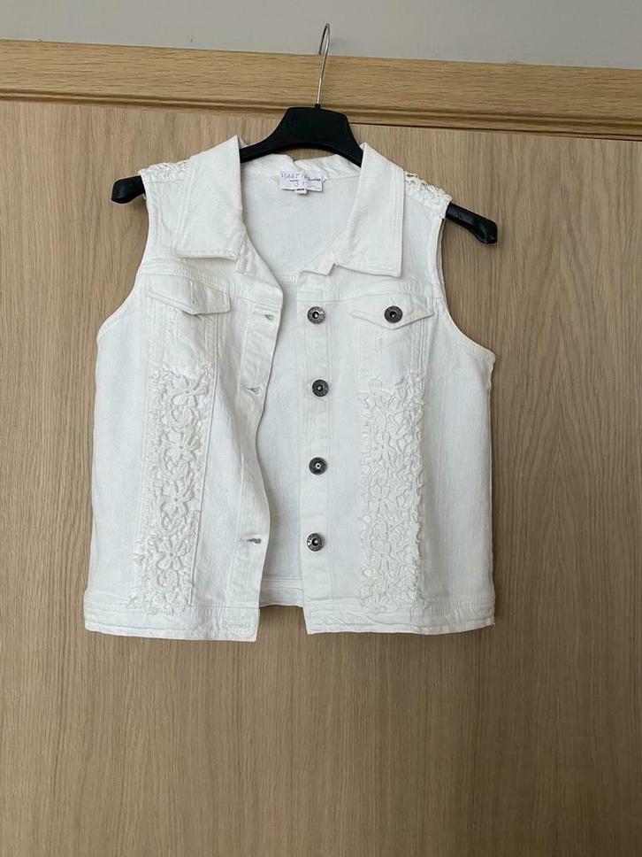 Witte vintage jeansvest zonder mouwen met kant, Kinderen en Baby's, Kinderkleding | Maat 164, Zo goed als nieuw, Meisje, Trui of Vest