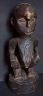 Afrikaanse kunst - EKET  beeld - Nigeria - hout