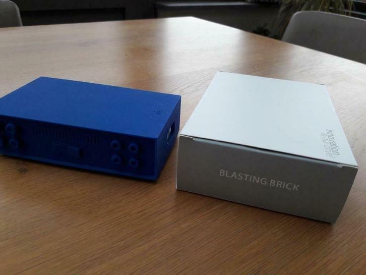 Blasting Brick (kleine geluidsversterker) - 2st, Audio, Tv en Foto, Luidsprekerboxen, Gebruikt, Overige typen, Ophalen of Verzenden
