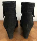 Zwarte suede enkelaarzen van Lousia. - 36, Kleding | Dames, Verzenden, Zwart, Zo goed als nieuw, Louisa