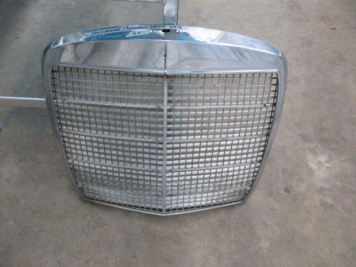 Grille voor Mercedes 280 SE w108, Auto-onderdelen, Carrosserie, Mercedes-Benz, Voor, Gebruikt, Ophalen of Verzenden