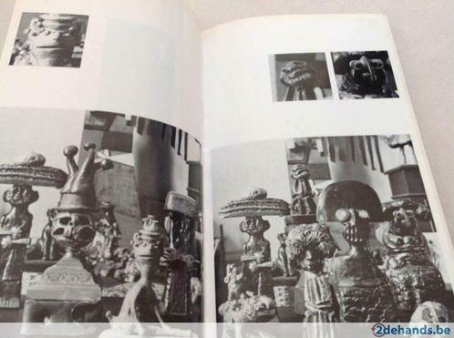 Hedendaagse Tapijten en Keramiek, 120pag, 210ill jaren 70, Livres, Art & Culture | Arts plastiques, Utilisé, Enlèvement ou Envoi