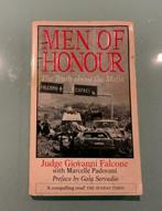 Men of honour - The truth about the mafia (preface Gaia S), Boeken, Gelezen, Ophalen of Verzenden, Giovanni Falcone