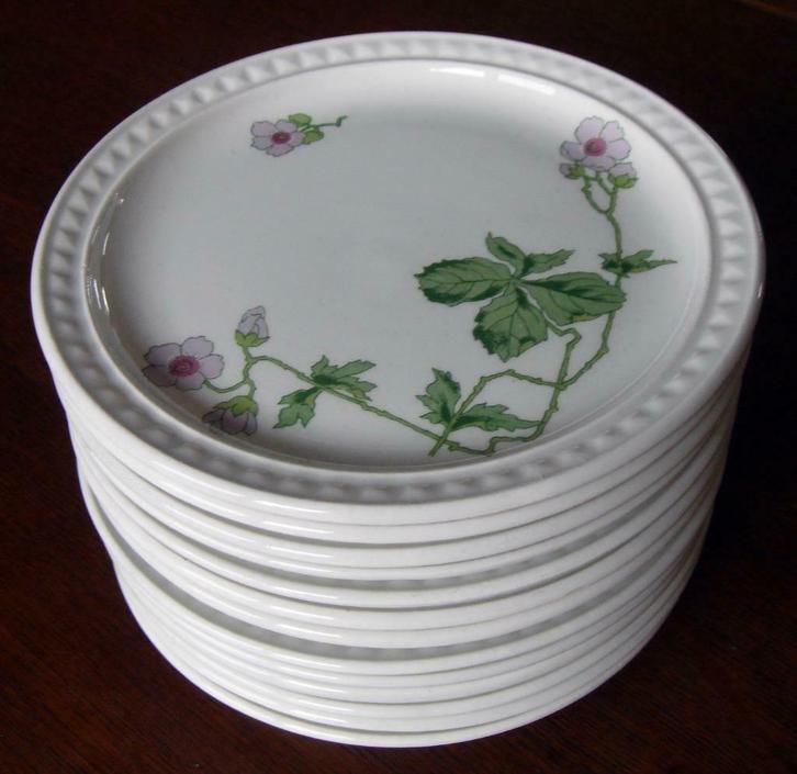 13 assiettes à dessert en porcelaine, Ditmar Urbach, 18 cm, Huis en Inrichting, Keuken | Servies, Gebruikt, Bord(en), Overige stijlen