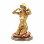 bronzen beeld- meisje met een nieuwe ketting-brons, Enlèvement ou Envoi