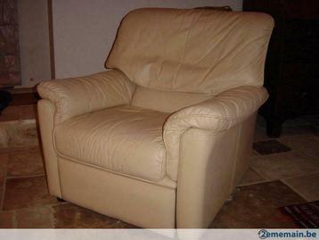 Relax en cuir beige très confortable beschikbaar voor biedingen