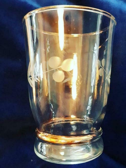 Vintage glas geslepen glas waterglas art deco glas, Verzamelen, Glas en Drinkglazen, Waterglas, Ophalen of Verzenden