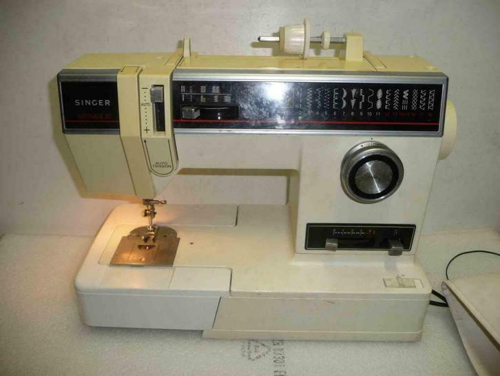 machine à coudre  SINGER Sérénade 30 +canette automatique, Hobby & Loisirs créatifs, Machines à coudre & Accessoires, Utilisé