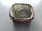 Rieten mandje, Huis en Inrichting, Woonaccessoires | Schalen en Manden, Gebruikt, Mand, Vierkant, Ophalen of Verzenden