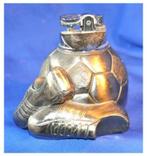 §§ briquet de table football, Verzamelen, Rookartikelen, Aanstekers en Luciferdoosjes, Ophalen of Verzenden, Gebruikt, Aansteker