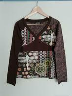 Bruin shirt met V-hals, lange mouwen en leuke print, Kleding | Dames, Maat 38/40 (M), Bruin, 101 IDEES, Ophalen of Verzenden