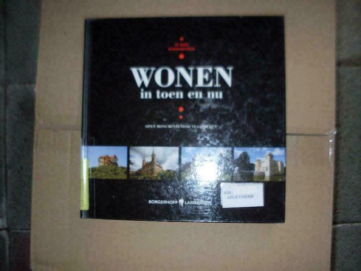 WONEN in TOEN EN NU (binnenkijken 22 keer..), Boeken, Kunst en Cultuur | Architectuur, Zo goed als nieuw, Architectuur algemeen