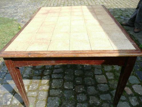 Antieke tafel met tegels ingelegd/keukentafel/tuintafel, Maison & Meubles, Tables | Tables à manger, Utilisé, 100 à 150 cm, 100 à 150 cm