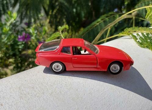 Solido 1988 - Porsche 944 - Schaal/Scale 1/43 - Rood/Red, Hobby & Loisirs créatifs, Voitures miniatures | 1:43, Comme neuf, Voiture