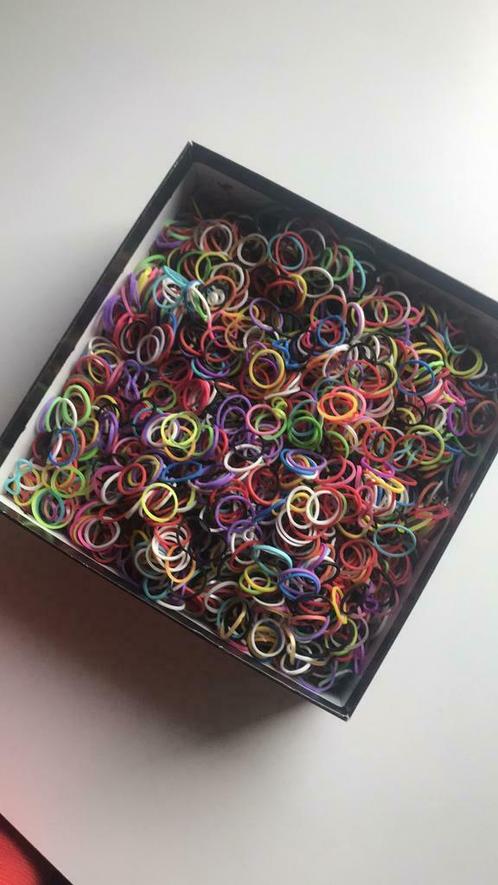 Loombands elastiekjes in alle kleuren, Hobby en Vrije tijd, Knutselen, Nieuw, Materiaal, Ophalen