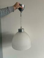 Hanglamp in melkglas, Ophalen, Zo goed als nieuw, Glas, 50 tot 75 cm