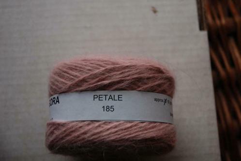 pelote laine angora 80 % , couleur pétale 185 , par 50 grs, Hobby & Loisirs créatifs, Tricot & Crochet, Neuf, Tricot, Envoi