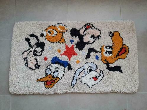 Disney kindertapijt... lage prijs, Kinderen en Baby's, Kinderkamer | Inrichting en Decoratie, Gebruikt, Kleed of Kussen, Ophalen