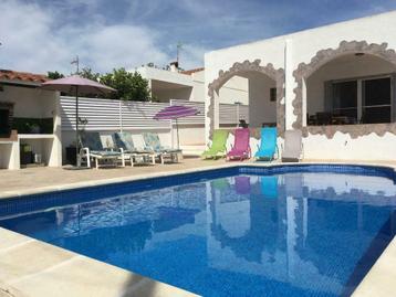 Villa à 100 m de la mer, 3 chambres, piscine, Costa Dorada disponible aux enchères