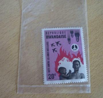 Postzegel Timbre Republique Rwandaise Lutte contre les armes, Timbres & Monnaies, Enlèvement ou Envoi
