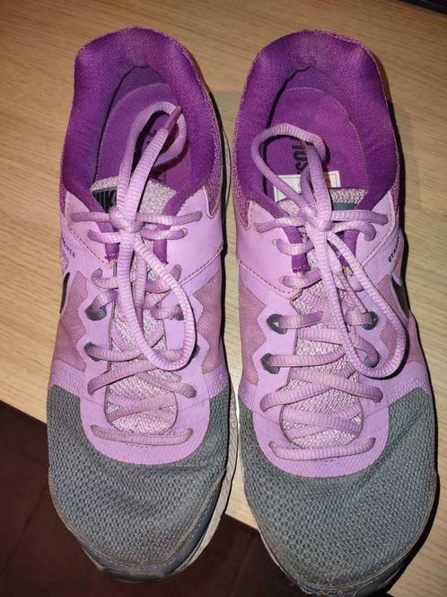 paars-grijze loopschoenen - Nike Zoom Winflo - maat 42, Kleding | Dames, Schoenen, Zo goed als nieuw, Sportschoenen, Grijs, Ophalen