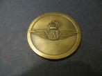 Medaille N.A.T.O. luchtmacht dagen 11-12-13-VII  in  1952, Luchtmacht, Ophalen of Verzenden, Lintje, Medaille of Wings