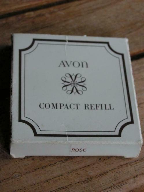 Module de remplacement de boîte à poudre Avon Rose, Bijoux, Sacs & Beauté, Beauté | Parfums, Comme neuf, Enlèvement ou Envoi