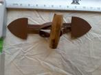 bruine kunstleer kikker 4cm houten stokjes, Ophalen of Verzenden, Nieuw