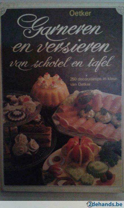 kookboek Garneren en versieren van schotel en tafel, Boeken, Kookboeken, Gelezen, Ophalen of Verzenden