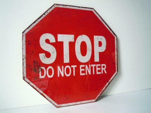 Plaque murale "Arrêtez, n'entrez pas", Antiquités & Art, Curiosités & Brocante, Enlèvement ou Envoi
