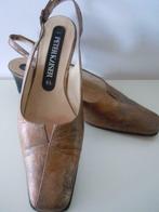Vintage dames schoenen goud-grijs maat 6,5 - 40, Gedragen, Vintage, Ophalen of Verzenden, Pumps