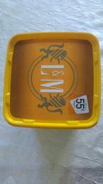 Vintage Boîte vide L&M plastique orange 22 cm x 21cm, Collections, Marques & Objets publicitaires, Comme neuf, Enlèvement ou Envoi