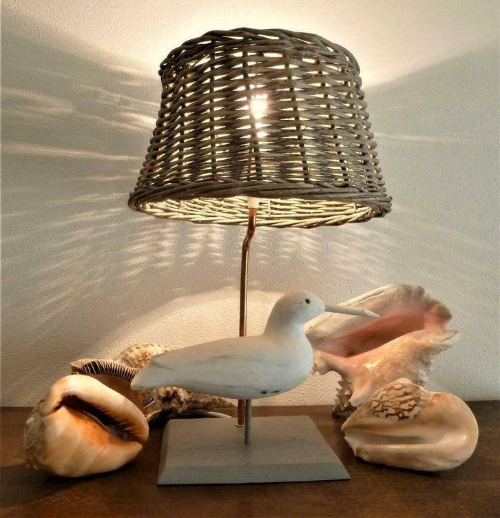 Decoratieve lamp, Huis en Inrichting, Lampen | Vloerlampen, Nieuw, Minder dan 100 cm, Hout, Overige materialen, Ophalen