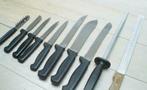 Set 9 couteaux professionnels + 1 tige à aiguiser, Maison & Meubles, Inox ou Chrome, Enlèvement, Utilisé, Résiste au lave-vaisselle