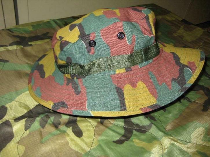 Chapeau camouflé, Collections, Objets militaires | Général, Armée de terre, Enlèvement ou Envoi