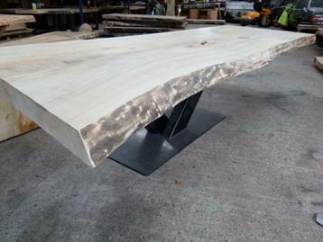 BOOMSTAM TAFELS - Houten tafels,  Tafelbladen planken  beschikbaar voor biedingen