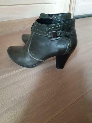 Bottine PIURE taille 39 cuir kaki, Enlèvement ou Envoi, Porté