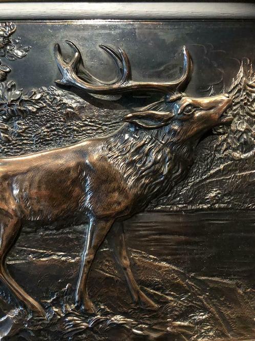 2 brons koperen herten in reliëf kunst., Antiek en Kunst, Antiek | Brons en Koper, Brons, Ophalen of Verzenden