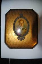 oude blikken doos met portret van koning Albert I, Verzamelen, Overige merken, Gebruikt, Overige, Ophalen