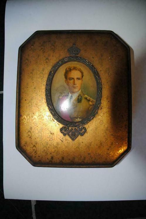 oude blikken doos met portret van koning Albert I, Collections, Boîte en métal, Utilisé, Autre, Autres marques, Enlèvement