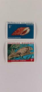 2 postzegels Republica Malagasy, Ophalen of Verzenden