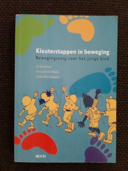 KLEUTERSTAPPEN IN BEWEGING -ELS BERTRANDS, Livres, Livres d'étude & Cours, Utilisé, Enseignement supérieur professionnel, Enlèvement ou Envoi