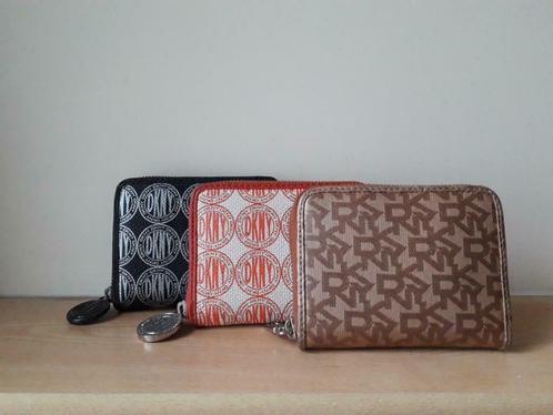 Portefeuilles DKNY, Handtassen en Accessoires, Portemonnees, Zo goed als nieuw, Wit, Ophalen of Verzenden
