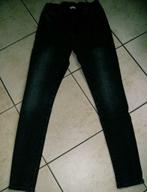grijs zwarte jeans mt 164, Kinderen en Baby's, Kinderkleding | Maat 164, Broek, Gebruikt, Ophalen of Verzenden, Zara