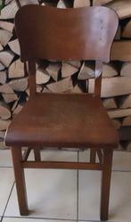 Une ancienne chaise en bois à restaurer, Maison & Meubles, Chaises, Bois, Enlèvement, Utilisé, Une