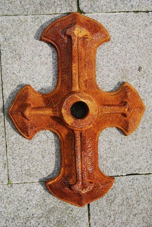 Ancrage de façade,tirant en fonte ouvragée (jamais utilisé), Doe-het-zelf en Bouw, Overige Doe-Het-Zelf en Bouw, Ophalen of Verzenden